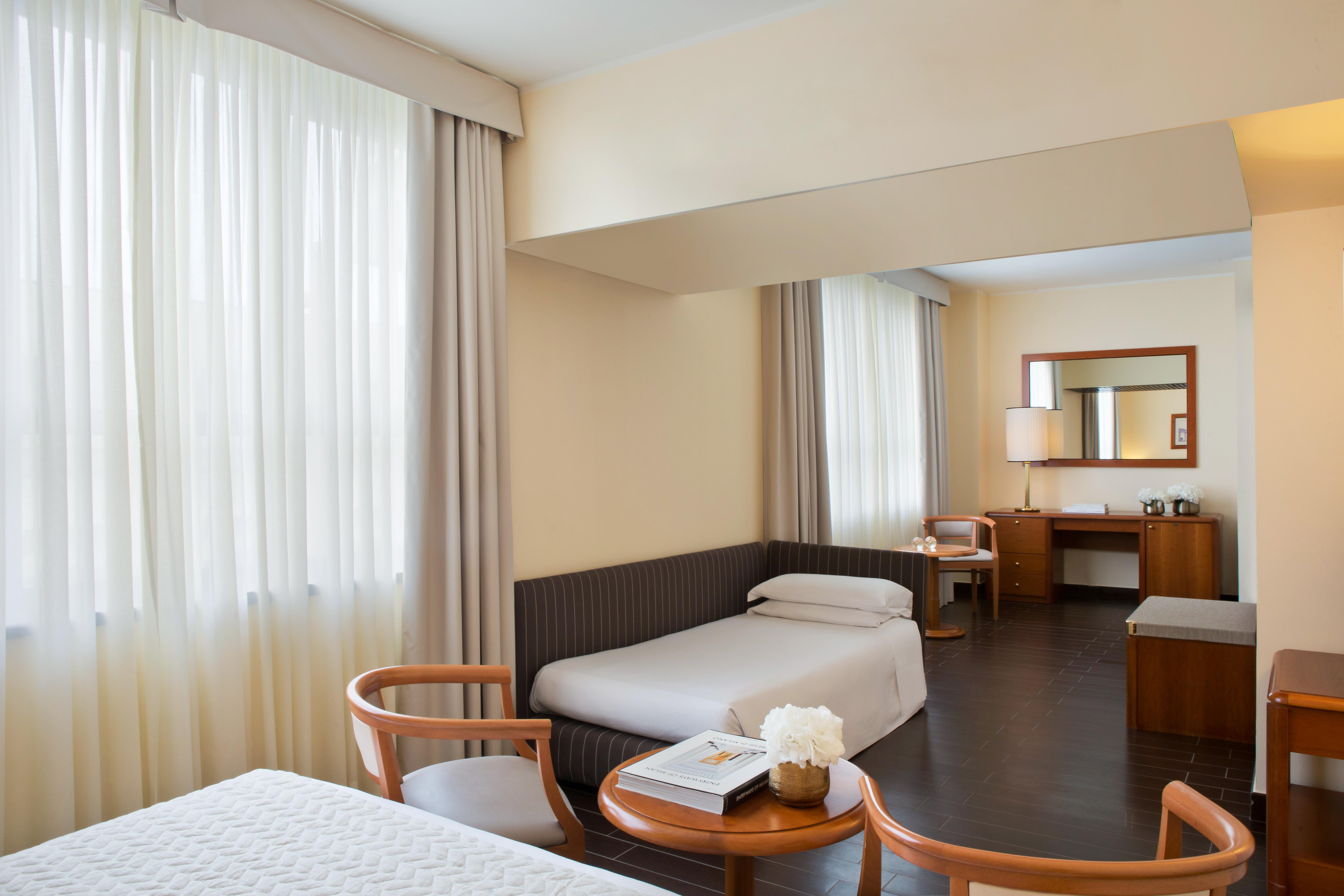 Starhotels Business Palace Milano Esterno foto
