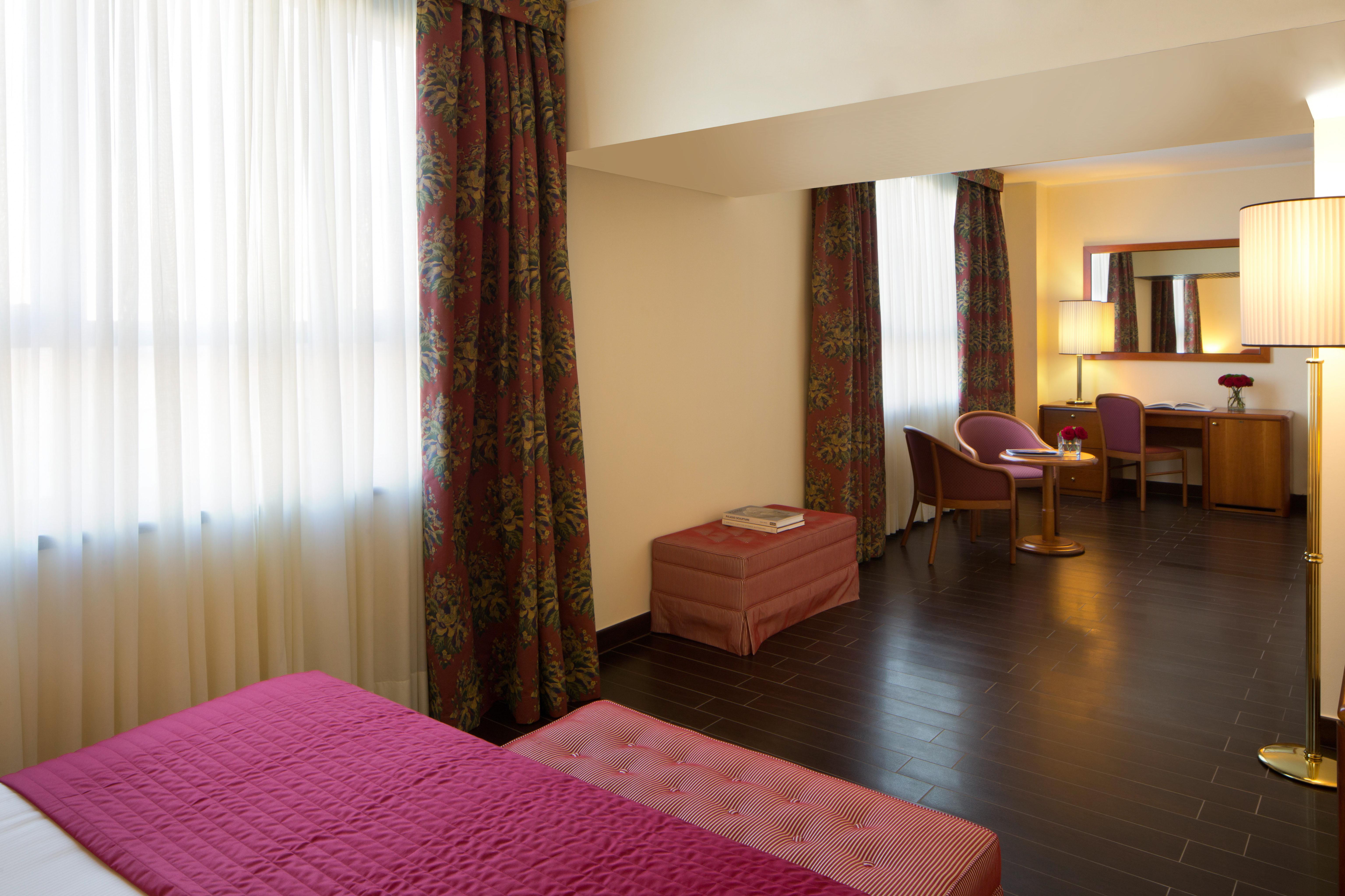 Starhotels Business Palace Milano Esterno foto