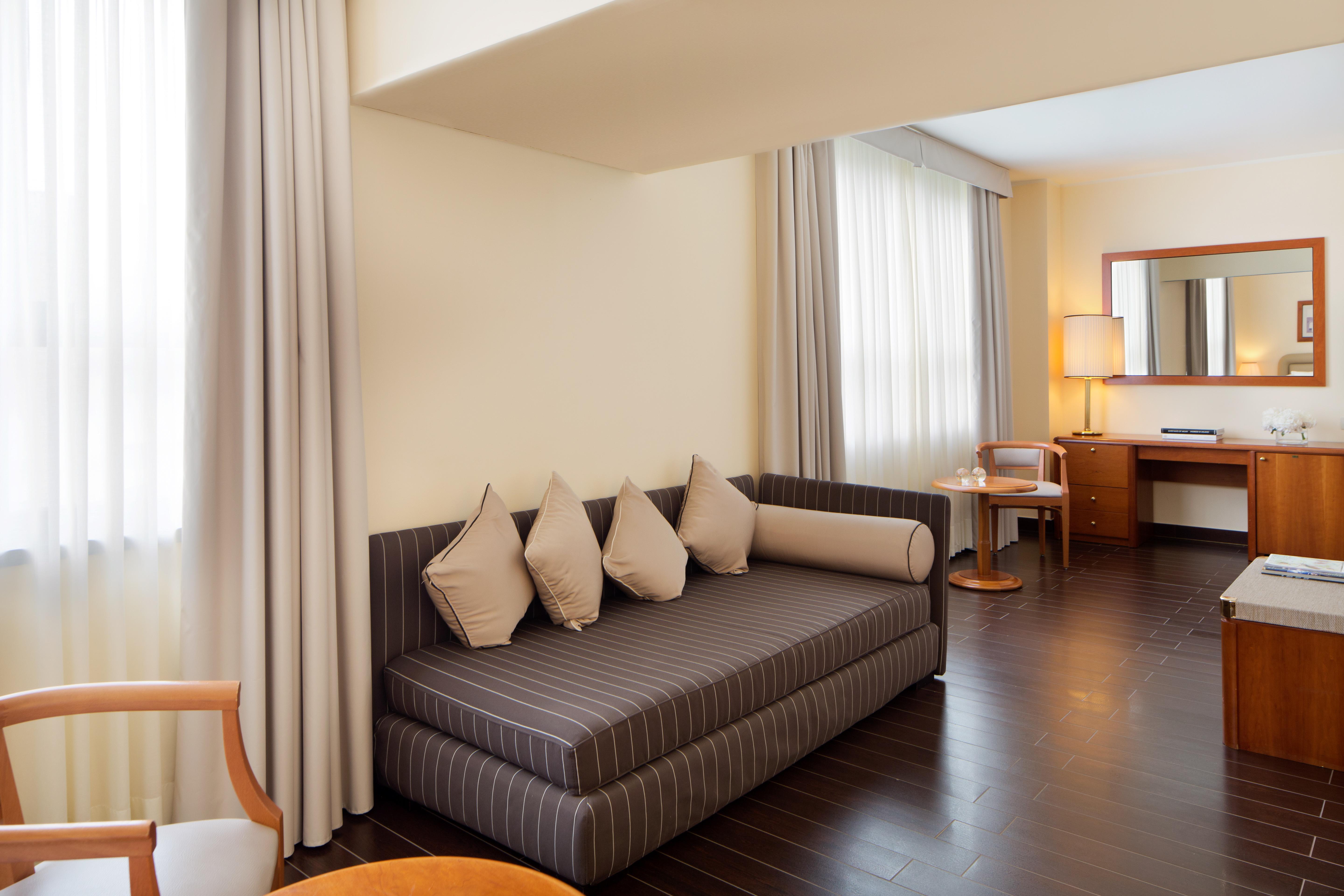 Starhotels Business Palace Milano Esterno foto
