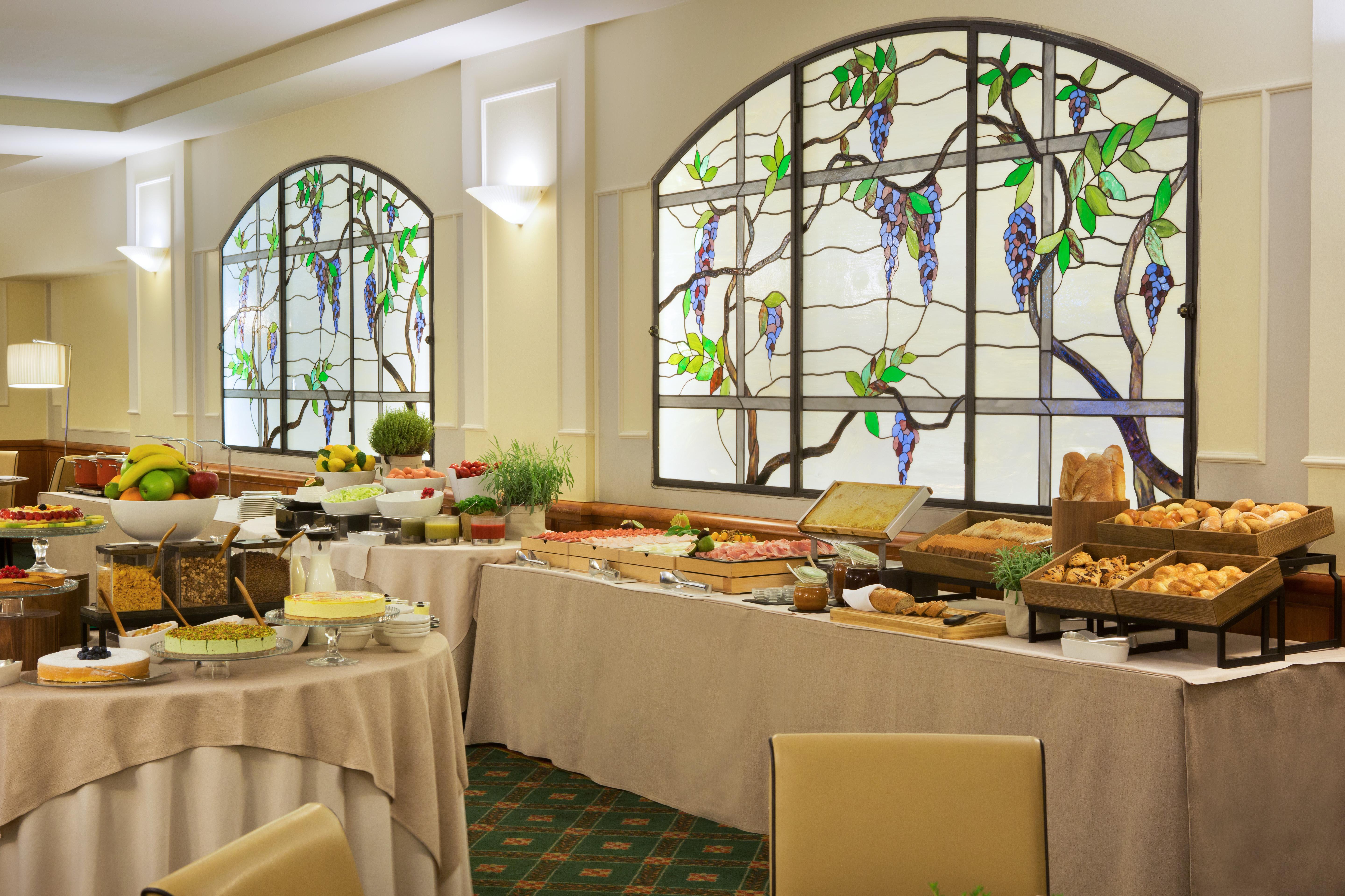 Starhotels Business Palace Milano Esterno foto
