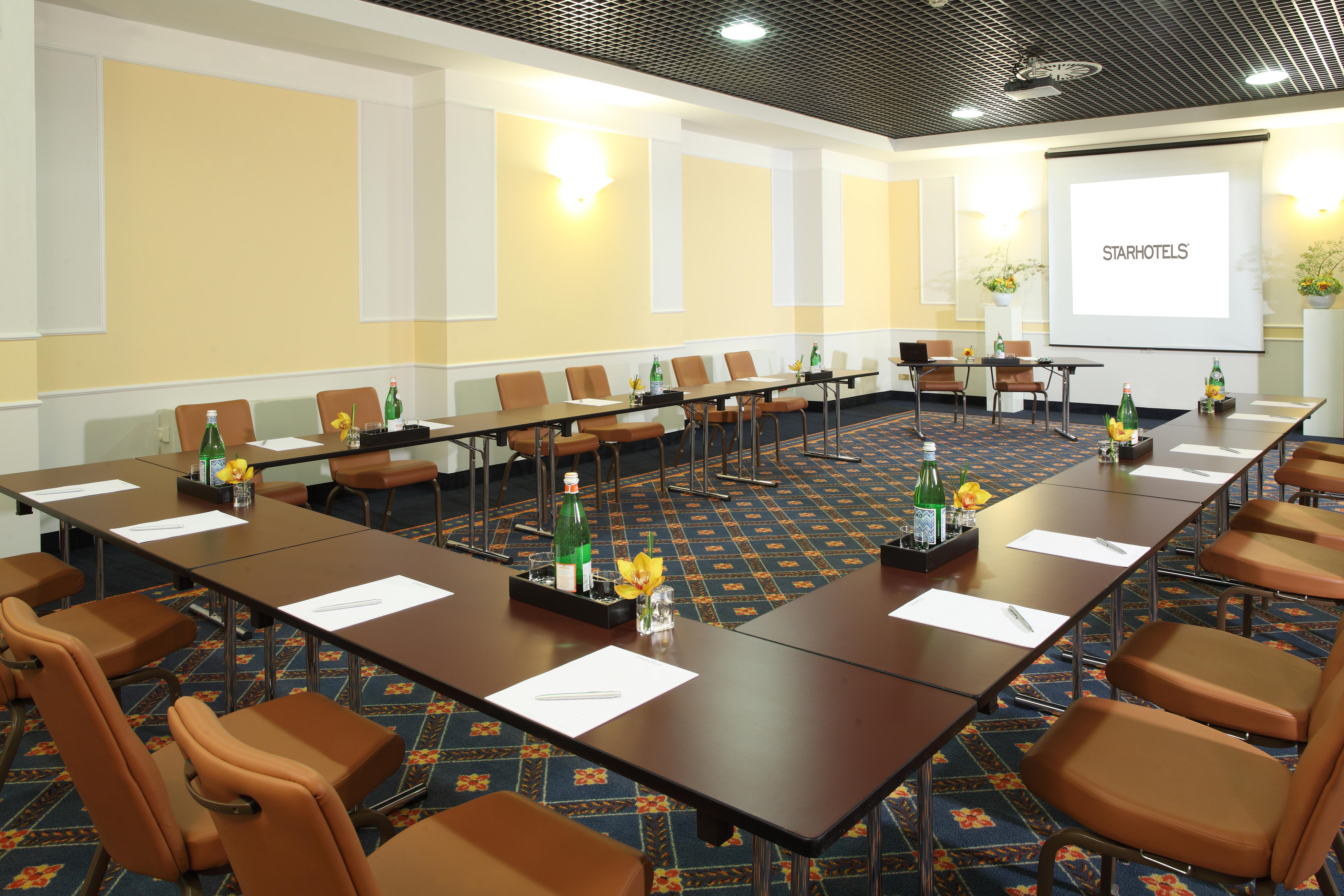 Starhotels Business Palace Milano Esterno foto
