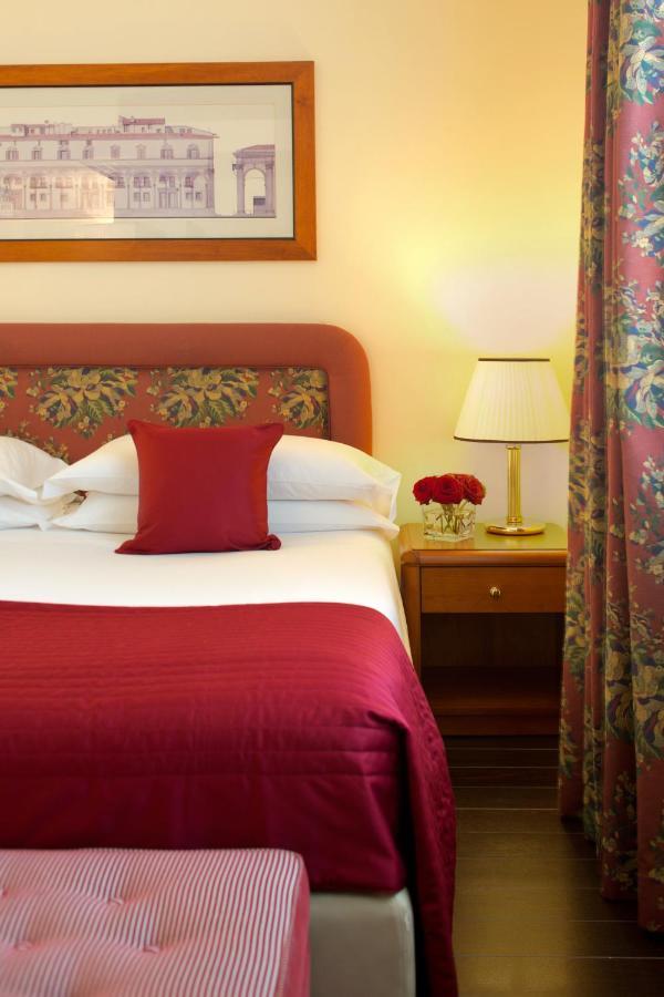 Starhotels Business Palace Milano Esterno foto