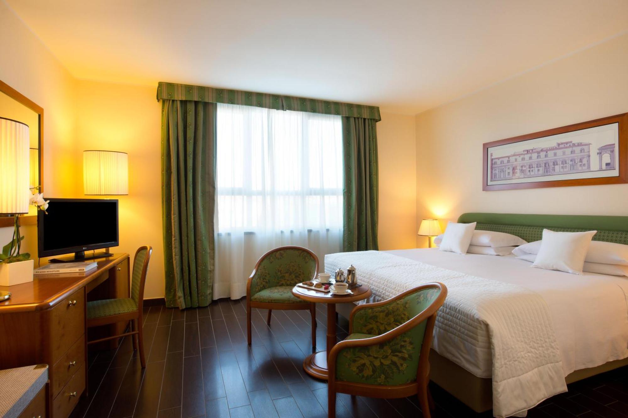Starhotels Business Palace Milano Camera foto